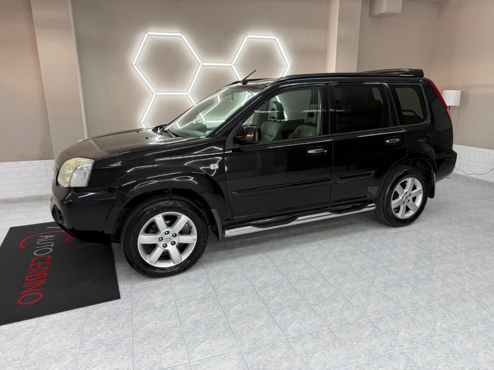 
Nissan X-Trail LX 2.2 dci full									