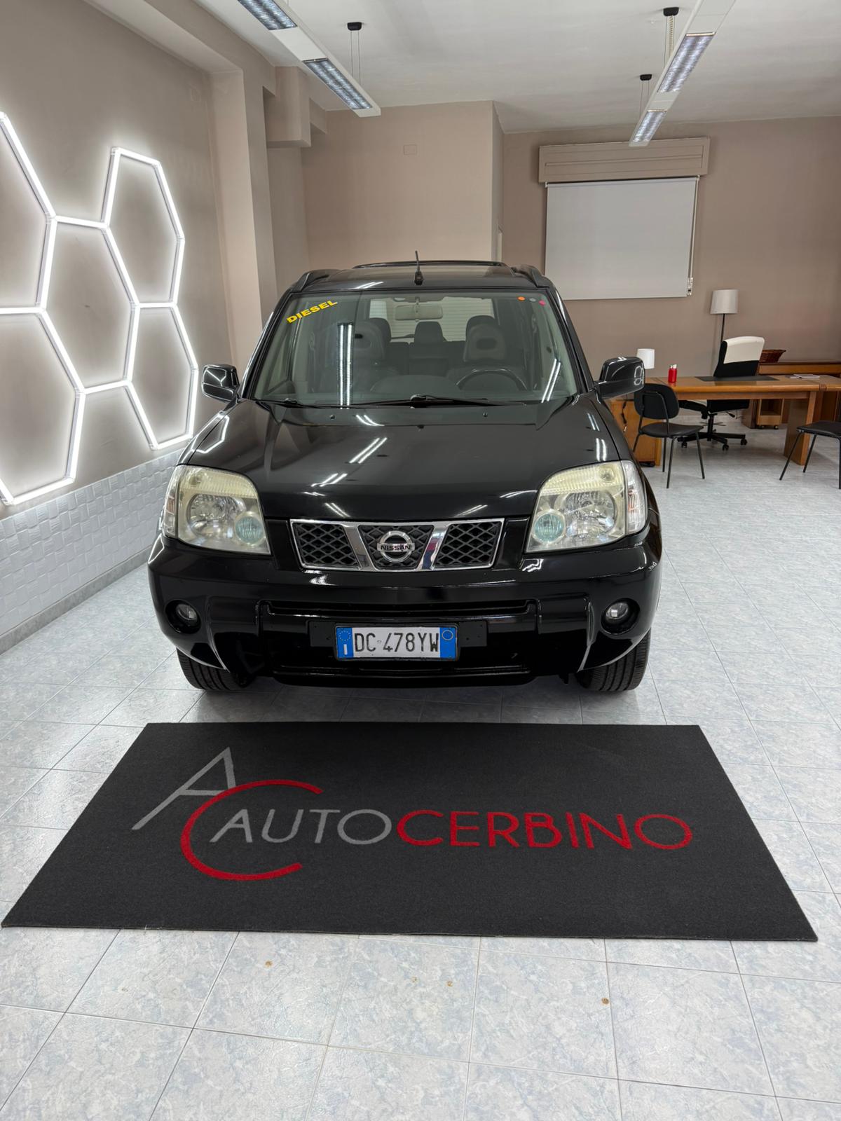 
Nissan X-Trail LX 2.2 dci full									