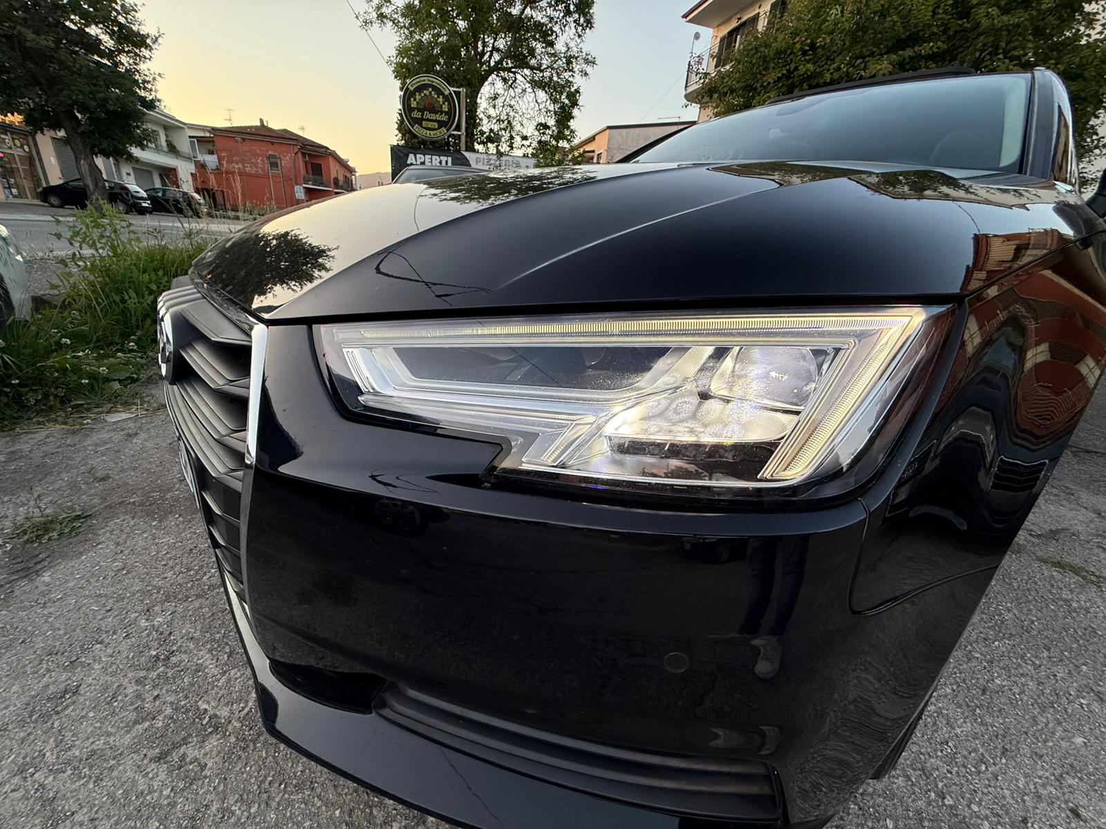 
Audi A4 avant 2.0 TDI 190 CV full									