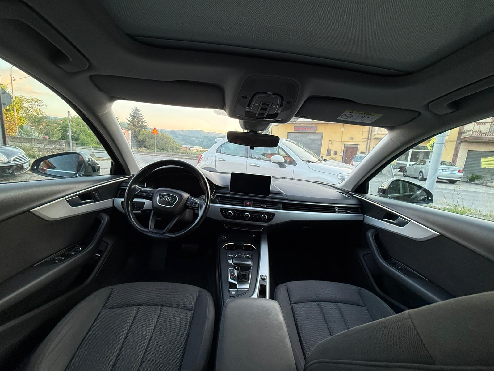 
Audi A4 avant 2.0 TDI 190 CV full									