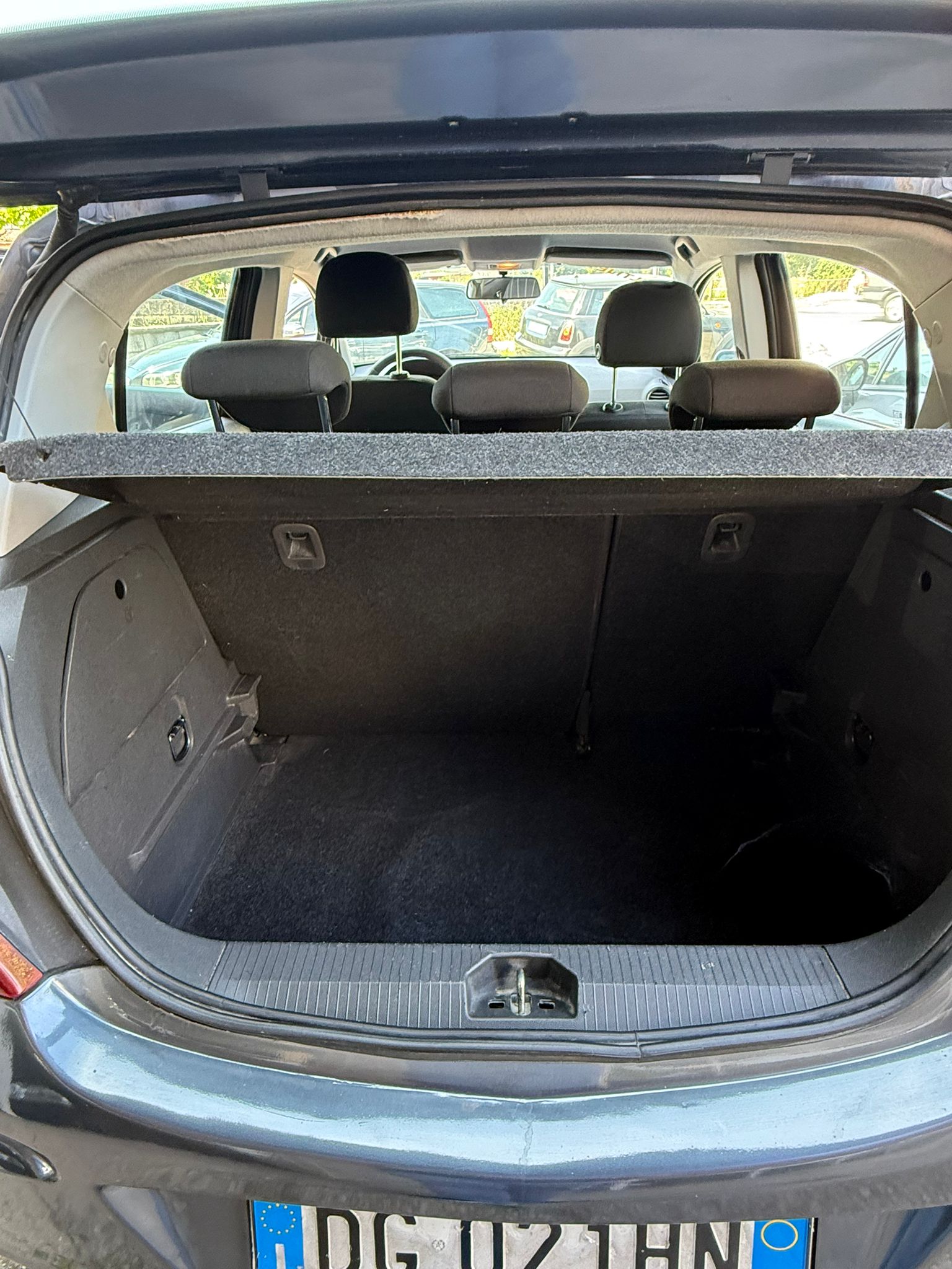 
OPEL Corsa 1.3 CDTI 2007 full									