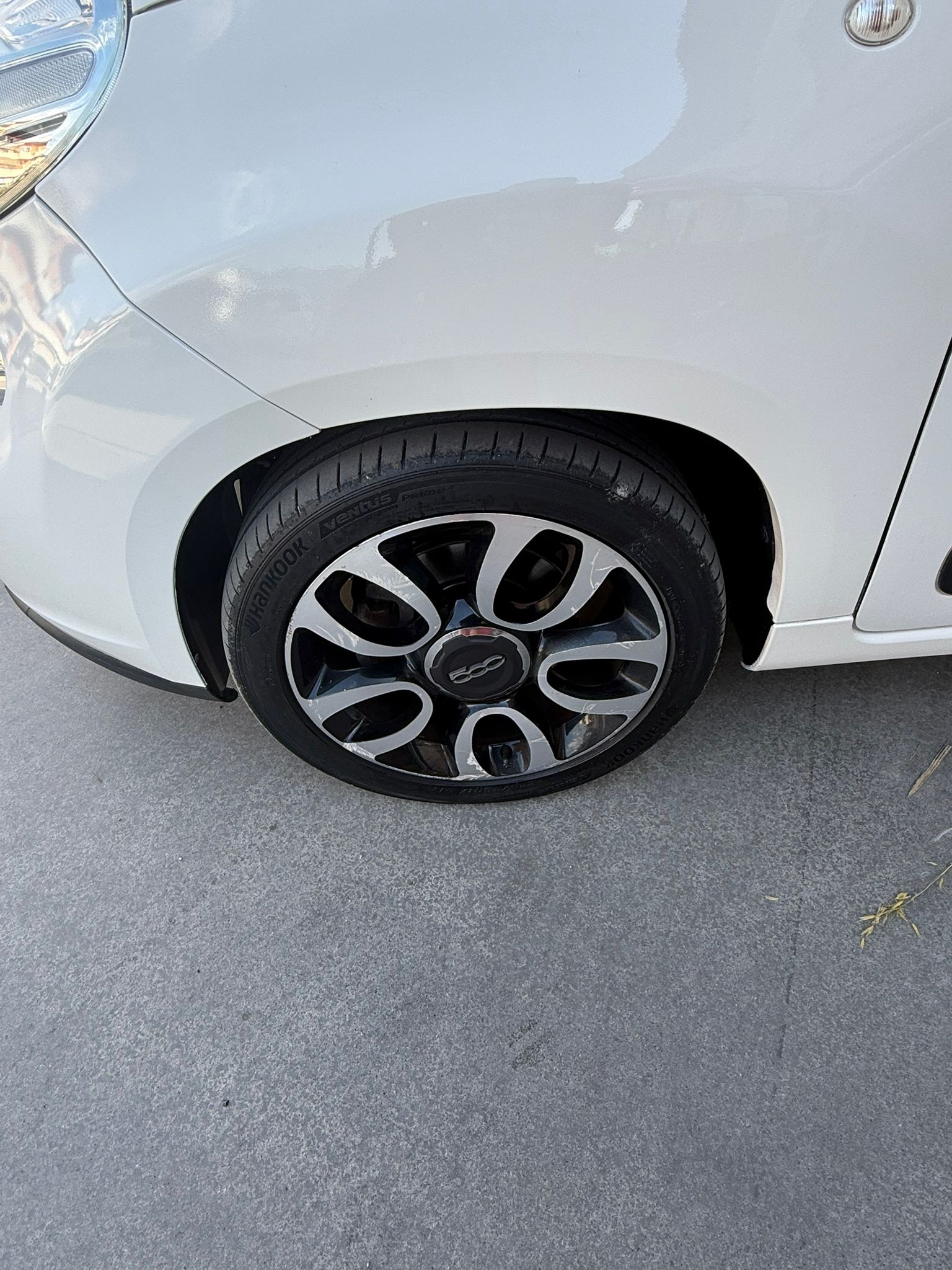 
Fiat 500L 1.3 mjt Lounge 2013 full									