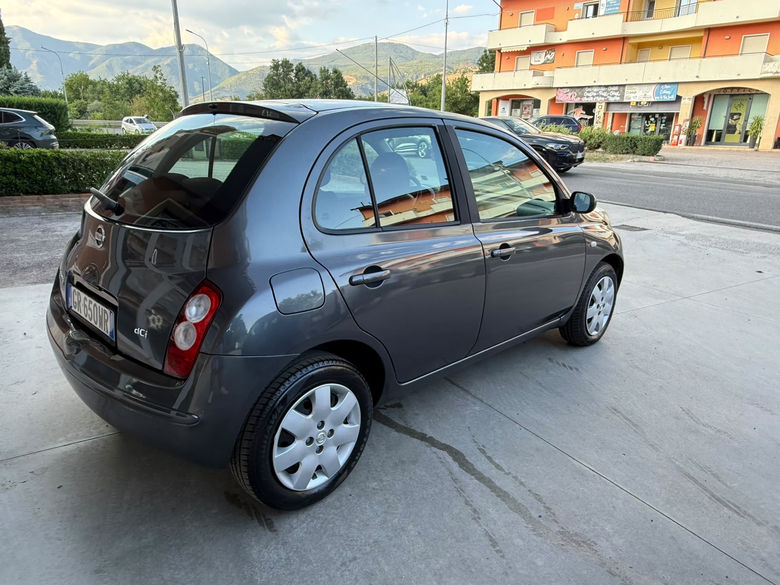 
Nissan micra 1.5 dci 2009 full									
