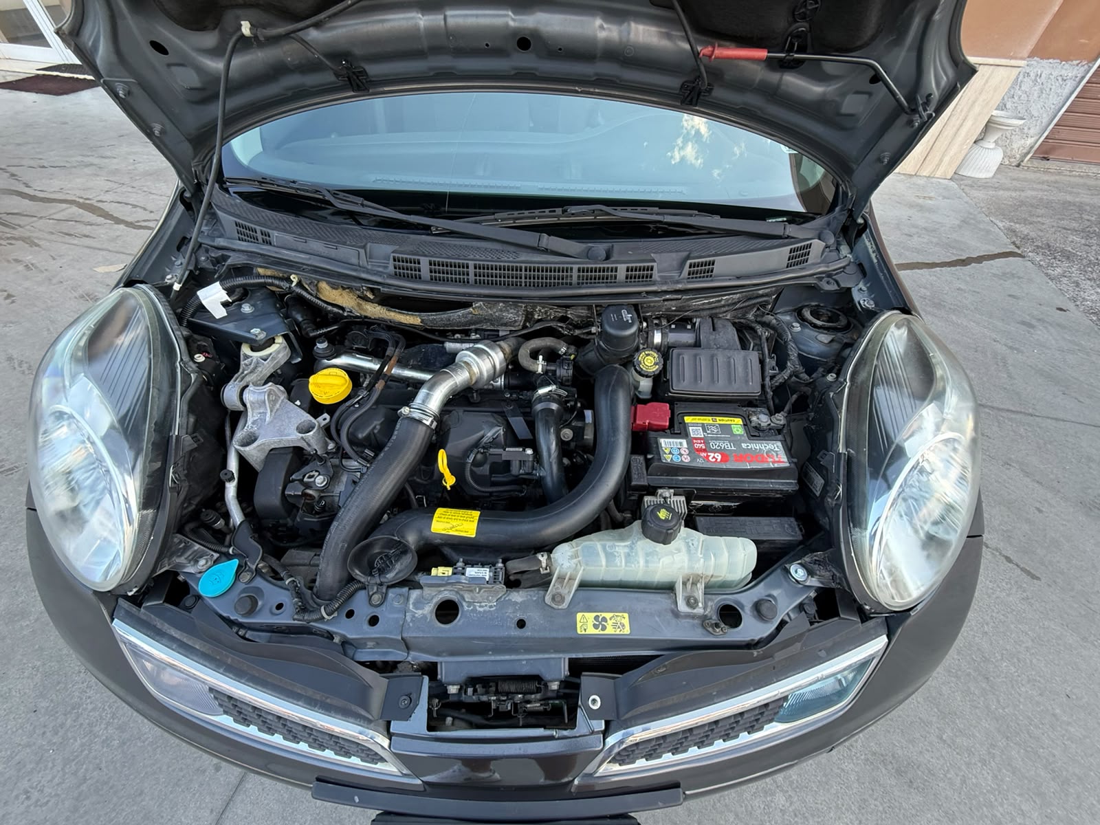 
Nissan micra 1.5 dci 2009 full									