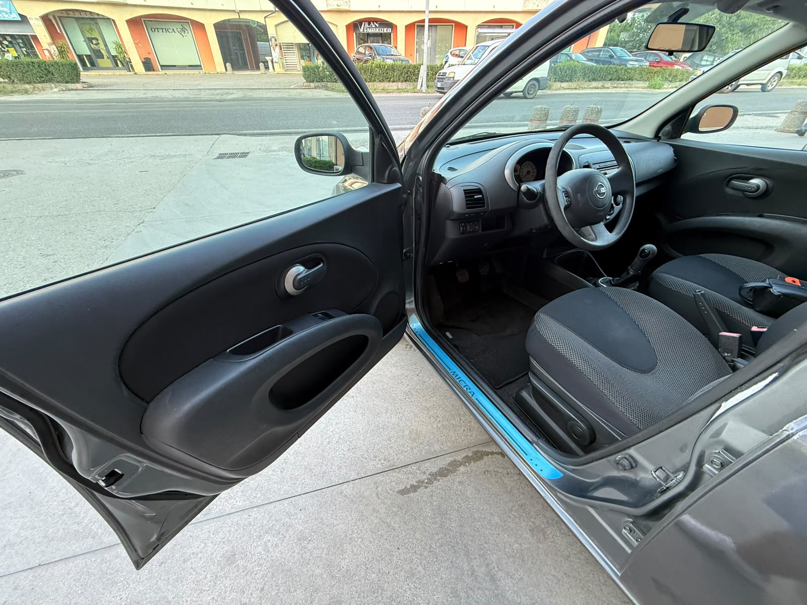 
Nissan micra 1.5 dci 2009 full									