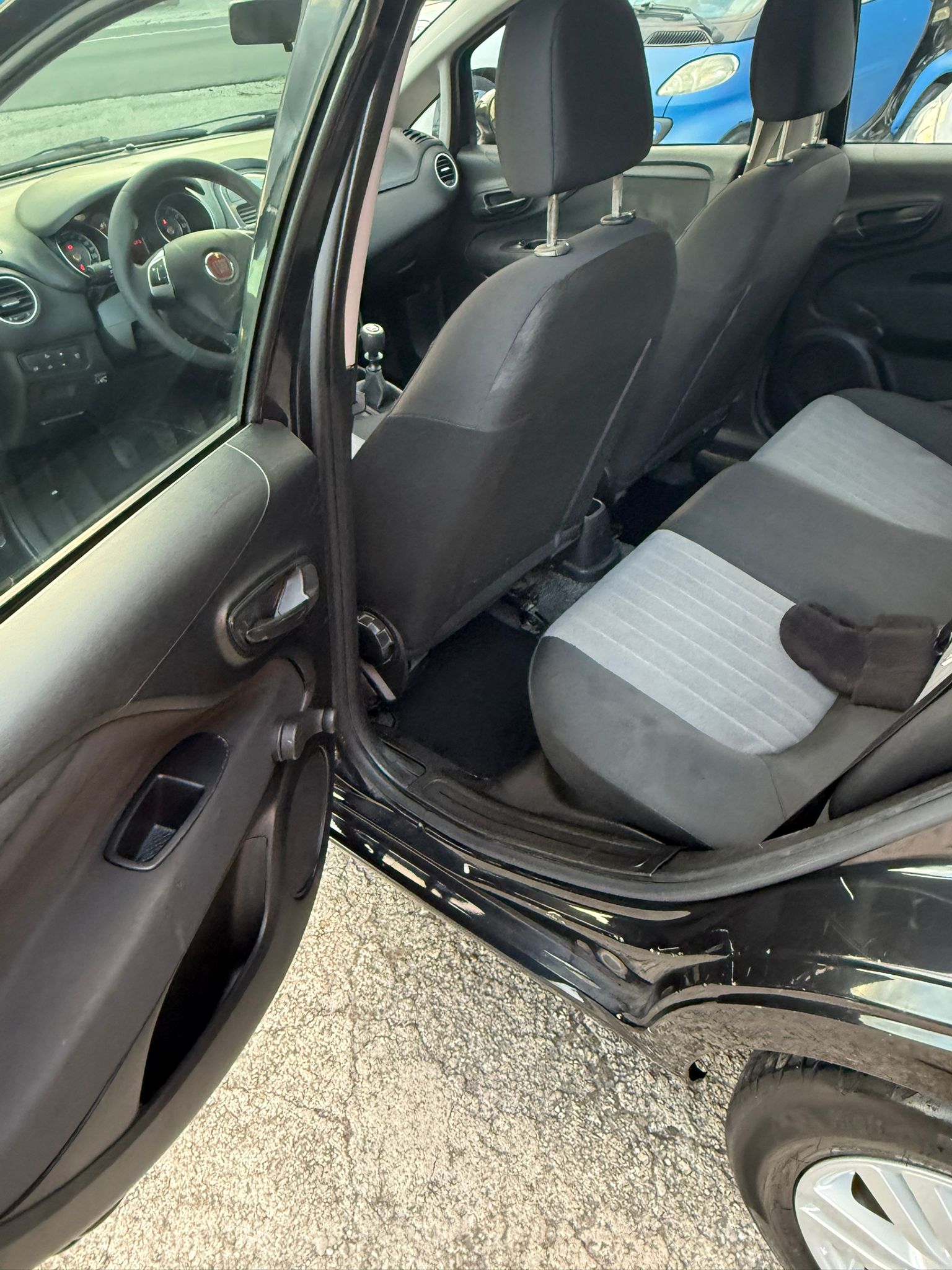 
Fiat Punto 1.2 gpl 2017 full									
