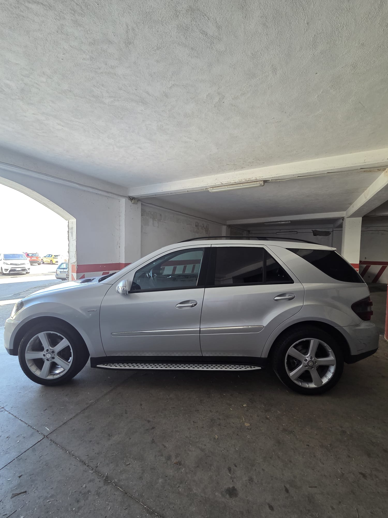
								Mercedes-Benz ML 320 CDI 4matic 2009 full									