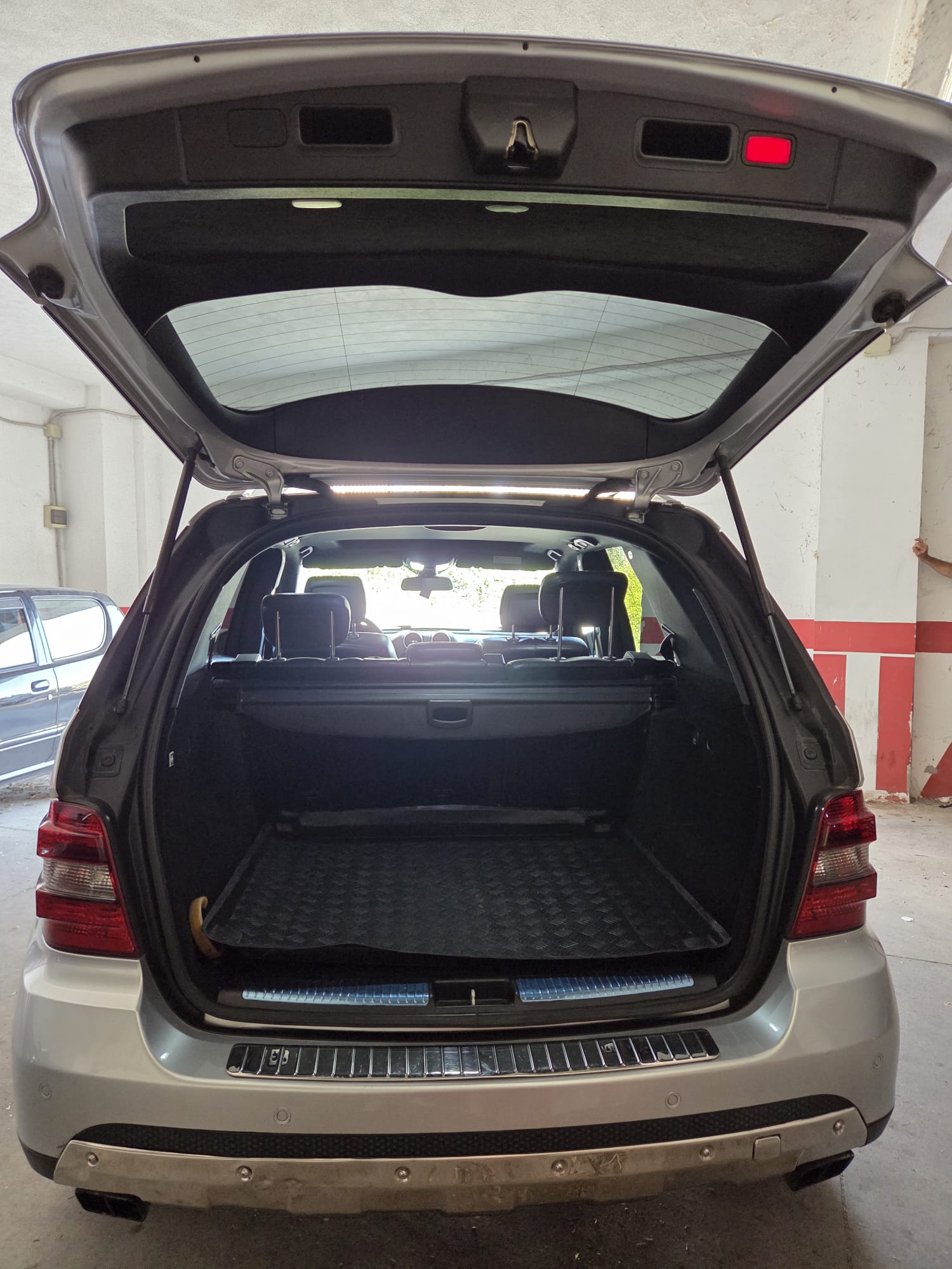 
								Mercedes-Benz ML 320 CDI 4matic 2009 full									