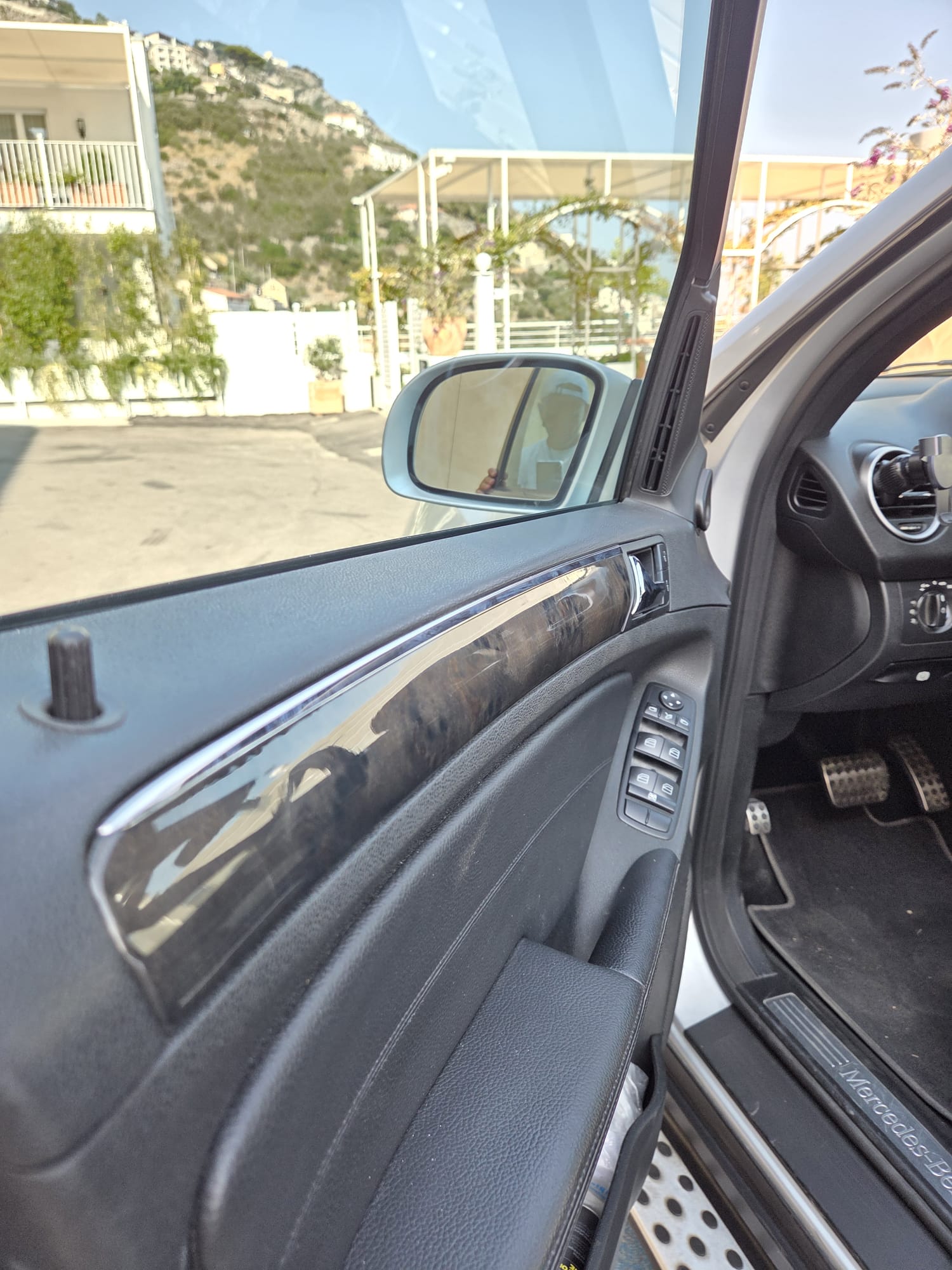 
								Mercedes-Benz ML 320 CDI 4matic 2009 full									