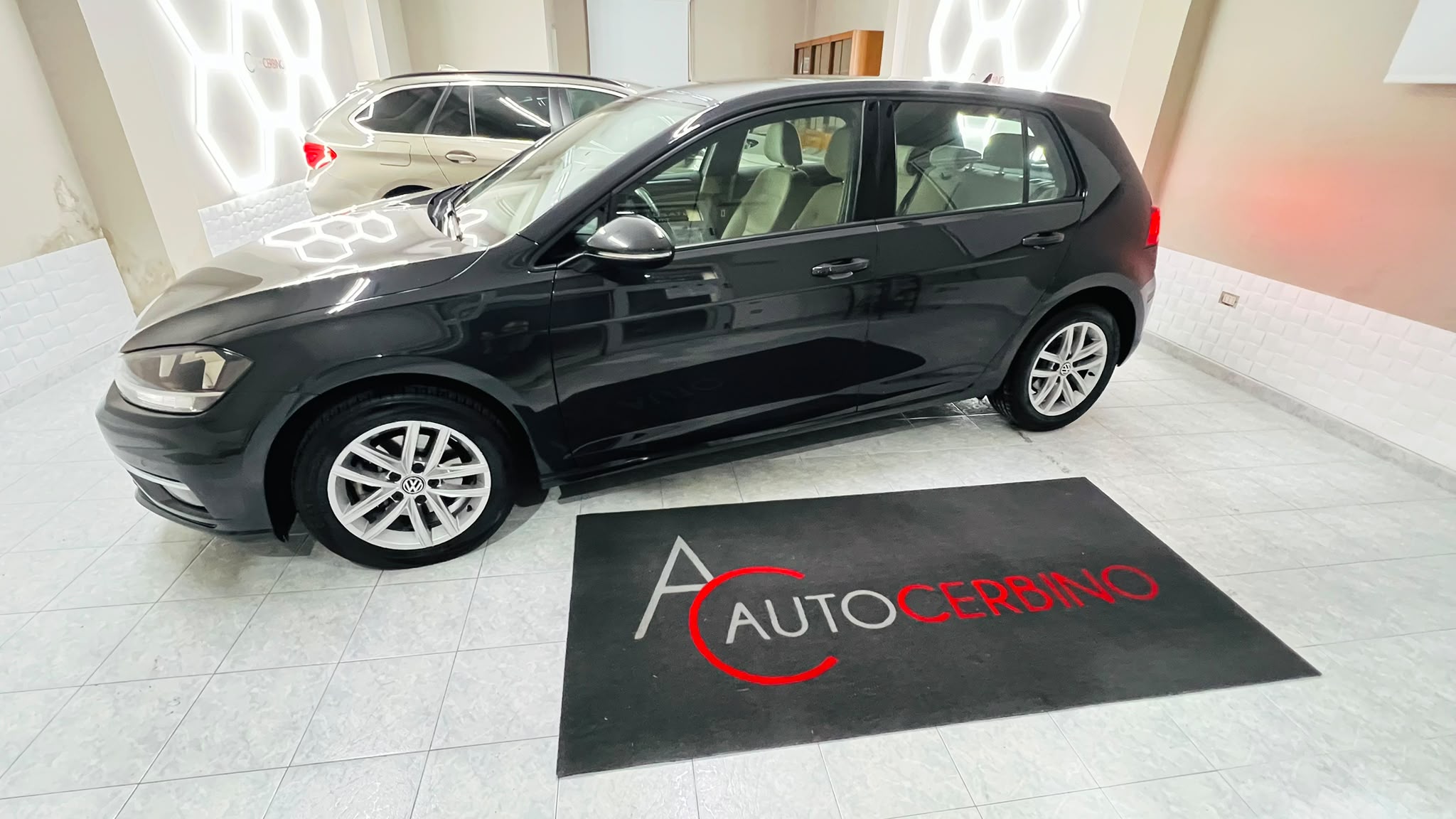 
								Volkswagen Golf Golf VII 2017 5p 5p 1.6 tdi Highline 115cv full									